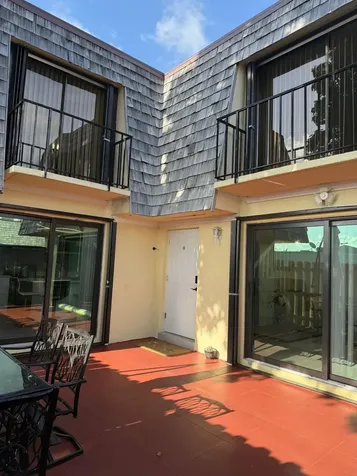 21 Lake Arbor Drive Palm Springs FL 33461