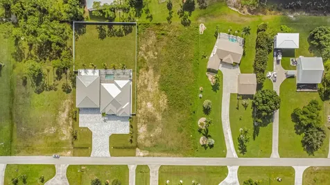 18742 Crosswind Avenue North Fort Myers FL 33917