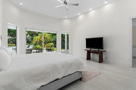 13795 Le Bateau Lane Palm Beach Gardens FL 33410