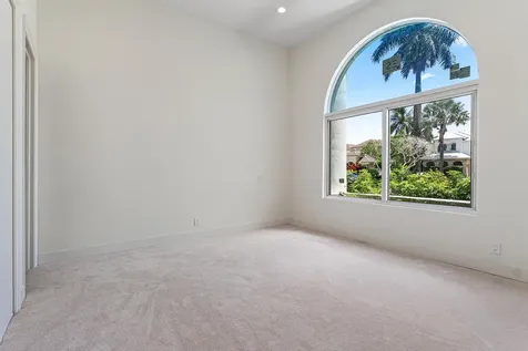 13795 Le Bateau Lane Palm Beach Gardens FL 33410
