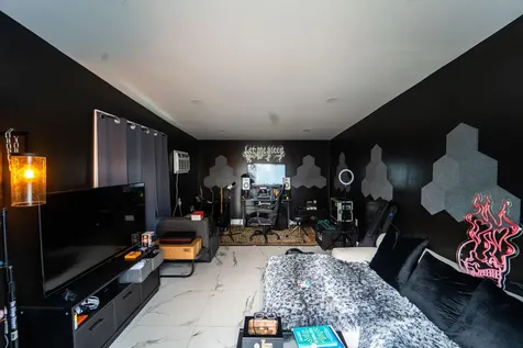 933 38th Street West Palm Beach FL 33407