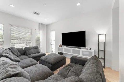 106 Via Floresta Drive Boca Raton FL 33487