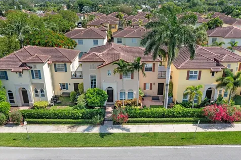 106 Via Floresta Drive Boca Raton FL 33487