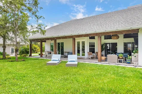 8852 154 Court Palm Beach Gardens FL 33418