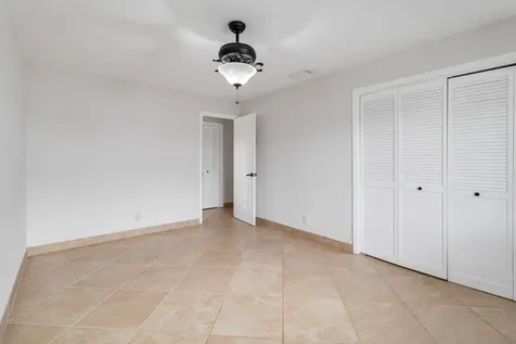 21920 Holly Tree Way Boca Raton FL 33428