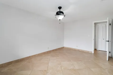 21920 Holly Tree Way Boca Raton FL 33428
