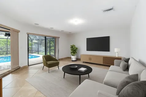 21920 Holly Tree Way Boca Raton FL 33428