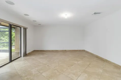 21920 Holly Tree Way Boca Raton FL 33428
