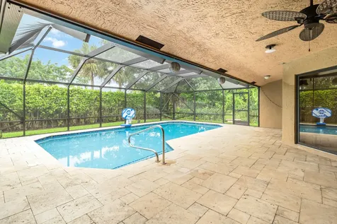 21920 Holly Tree Way Boca Raton FL 33428