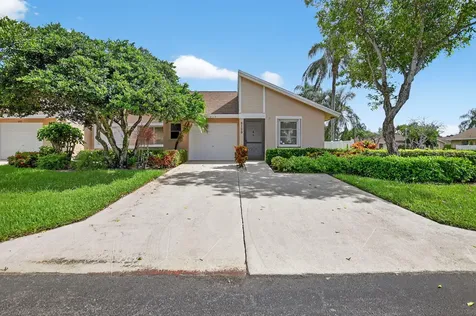 8129 Springtree Road Boca Raton FL 33496