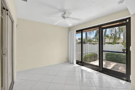 8129 Springtree Road Boca Raton FL 33496