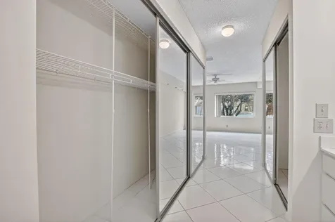 8129 Springtree Road Boca Raton FL 33496