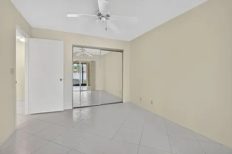 8129 Springtree Road Boca Raton FL 33496