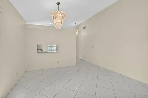8129 Springtree Road Boca Raton FL 33496
