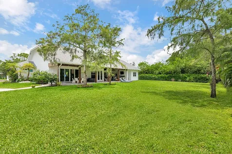 8852 154 Court Palm Beach Gardens FL 33418