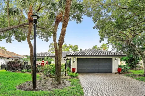 14 Oaks Lane Boynton Beach FL 33436