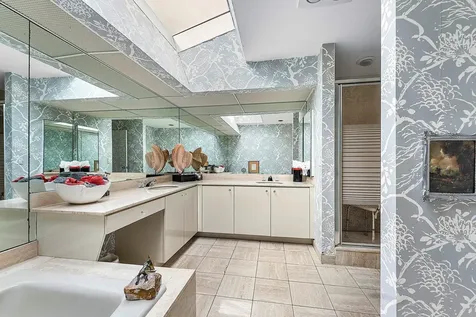 14 Oaks Lane Boynton Beach FL 33436
