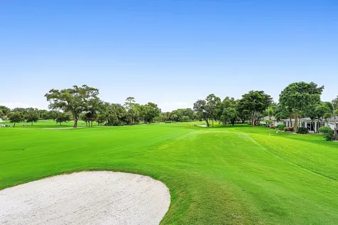 14 Oaks Lane Boynton Beach FL 33436