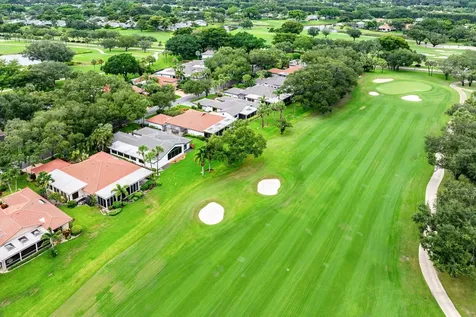 14 Oaks Lane Boynton Beach FL 33436