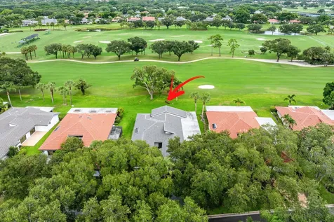 14 Oaks Lane Boynton Beach FL 33436