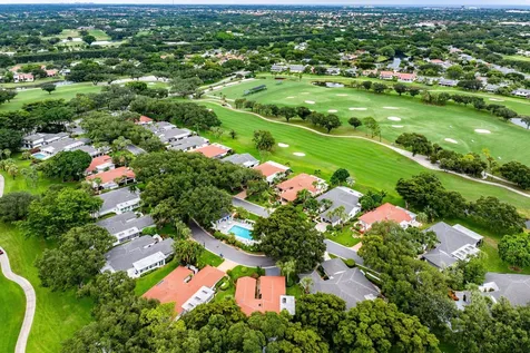 14 Oaks Lane Boynton Beach FL 33436