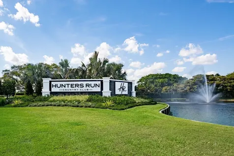 14 Oaks Lane Boynton Beach FL 33436