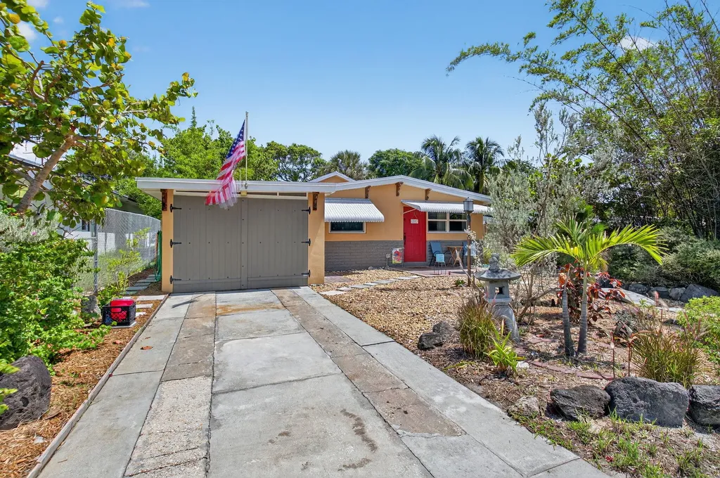 325 Jeffery Street Boca Raton FL 33487