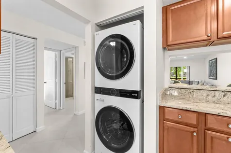 31 Stratford Lane Boynton Beach FL 33436