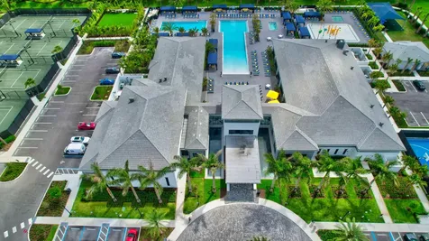 17118 Aquavera Way Boca Raton FL 33496