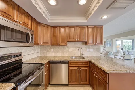328 Cedar Key Circle Atlantis FL 33462