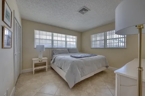 328 Cedar Key Circle Atlantis FL 33462
