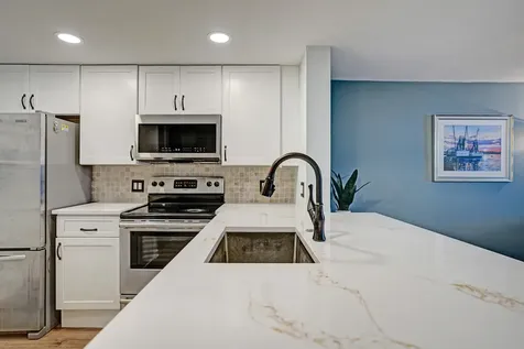 1028 Jeffery Street Boca Raton FL 33487