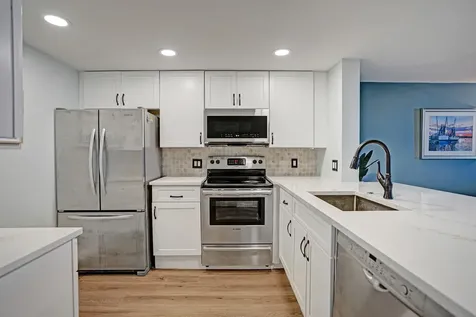 1028 Jeffery Street Boca Raton FL 33487