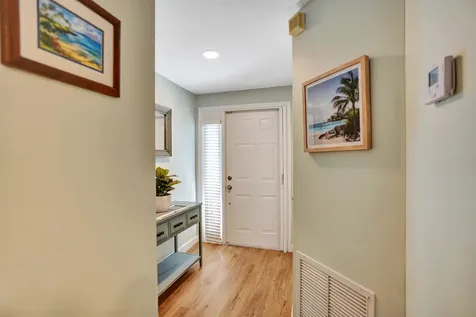 1028 Jeffery Street Boca Raton FL 33487