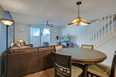 1028 Jeffery Street Boca Raton FL 33487