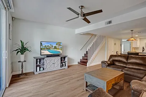 1028 Jeffery Street Boca Raton FL 33487