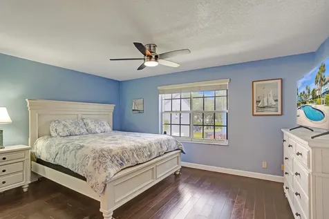 1028 Jeffery Street Boca Raton FL 33487