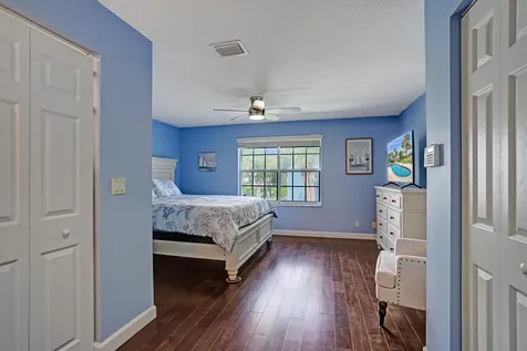 1028 Jeffery Street Boca Raton FL 33487
