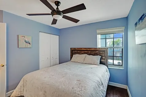 1028 Jeffery Street Boca Raton FL 33487