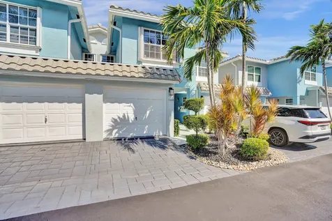 1028 Jeffery Street Boca Raton FL 33487