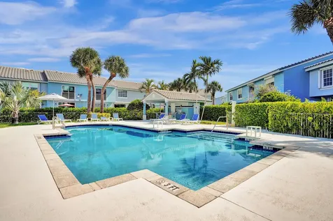 1028 Jeffery Street Boca Raton FL 33487