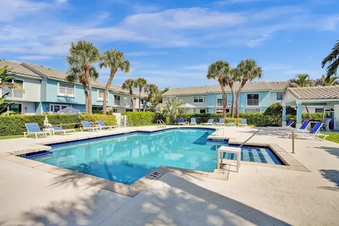 1028 Jeffery Street Boca Raton FL 33487