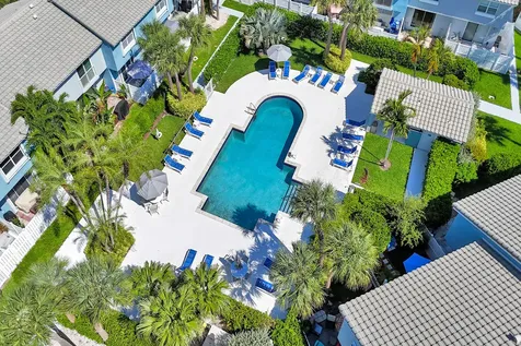 1028 Jeffery Street Boca Raton FL 33487