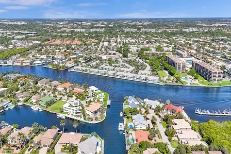 1028 Jeffery Street Boca Raton FL 33487