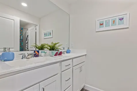 6229 Nw Sweetwood Drive Port Saint Lucie FL 34987