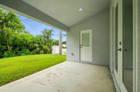 2624 Newport Drive Fort Pierce FL 34982