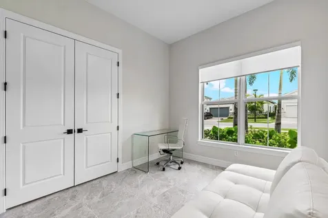 12325 Frontline Lane Palm Beach Gardens FL 33412