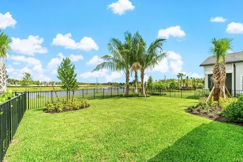 12325 Frontline Lane Palm Beach Gardens FL 33412