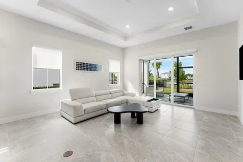 12325 Frontline Lane Palm Beach Gardens FL 33412