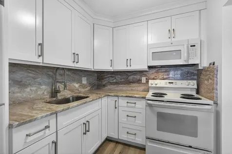 100 Shore Court North Palm Beach FL 33408